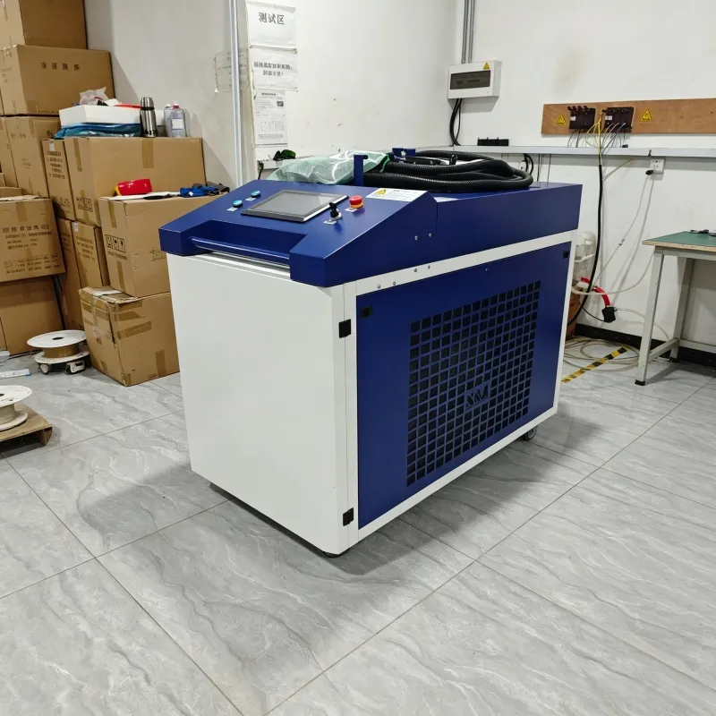 Continuous laser cleaning machine