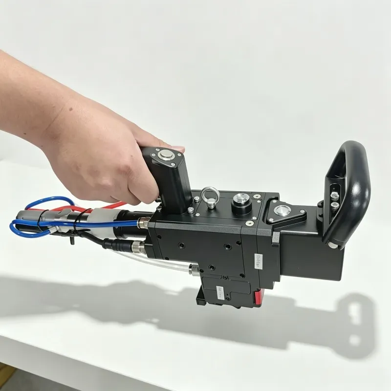 Continuous laser cleaning machine with handheld gun