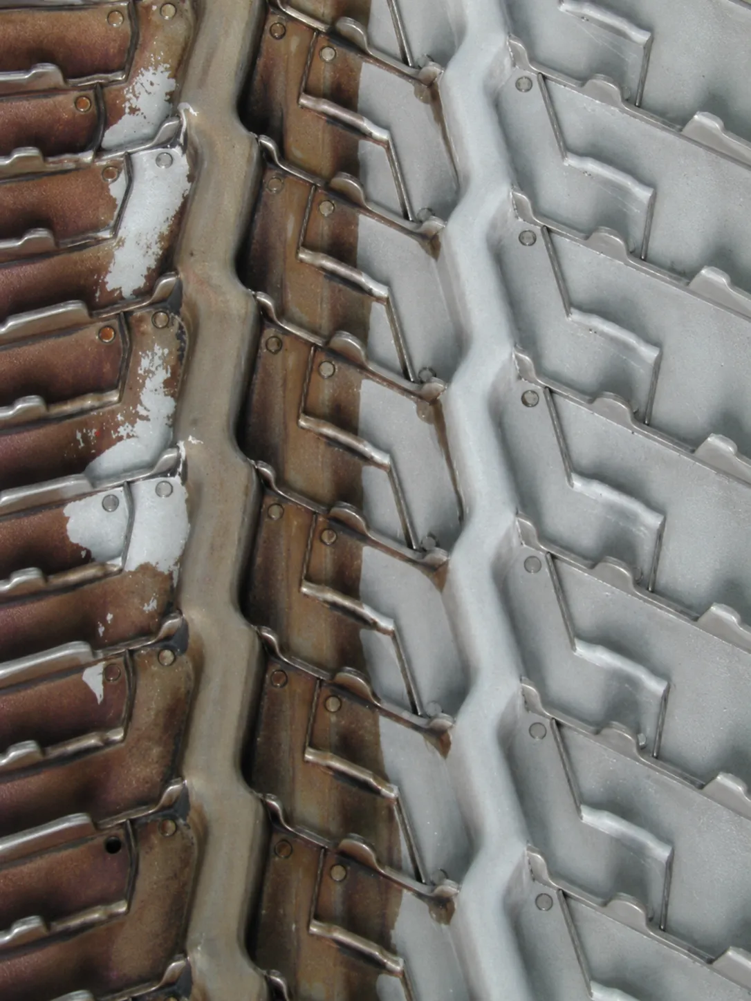 Surface cleaned by a continuous laser cleaning machine