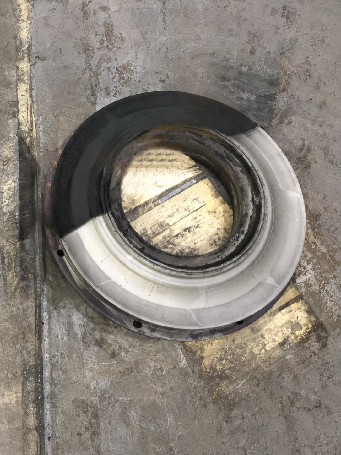Surface cleaned by a continuous laser cleaning machine